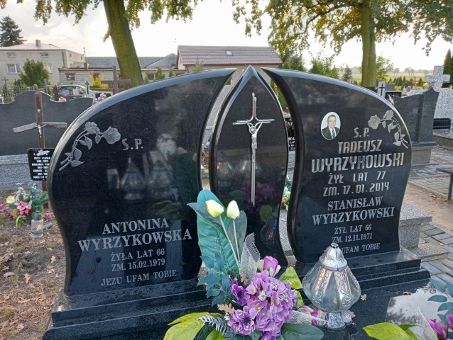 Antonina Wyrzykowska Leźnica Wielka - Grobonet - Wyszukiwarka osób pochowanych